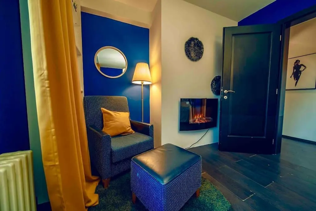 Apartment Lovely 3Bd - Rooftop - Jacuzzi&Sauna Prague