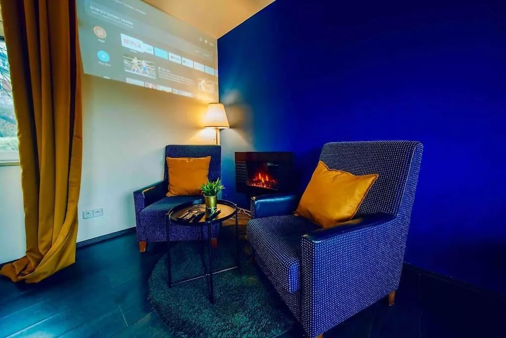 Lovely 3Bd - Rooftop - Jacuzzi&Sauna Prague Czech Republic