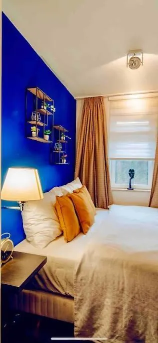 Lovely 3Bd - Rooftop - Jacuzzi&Sauna Prague